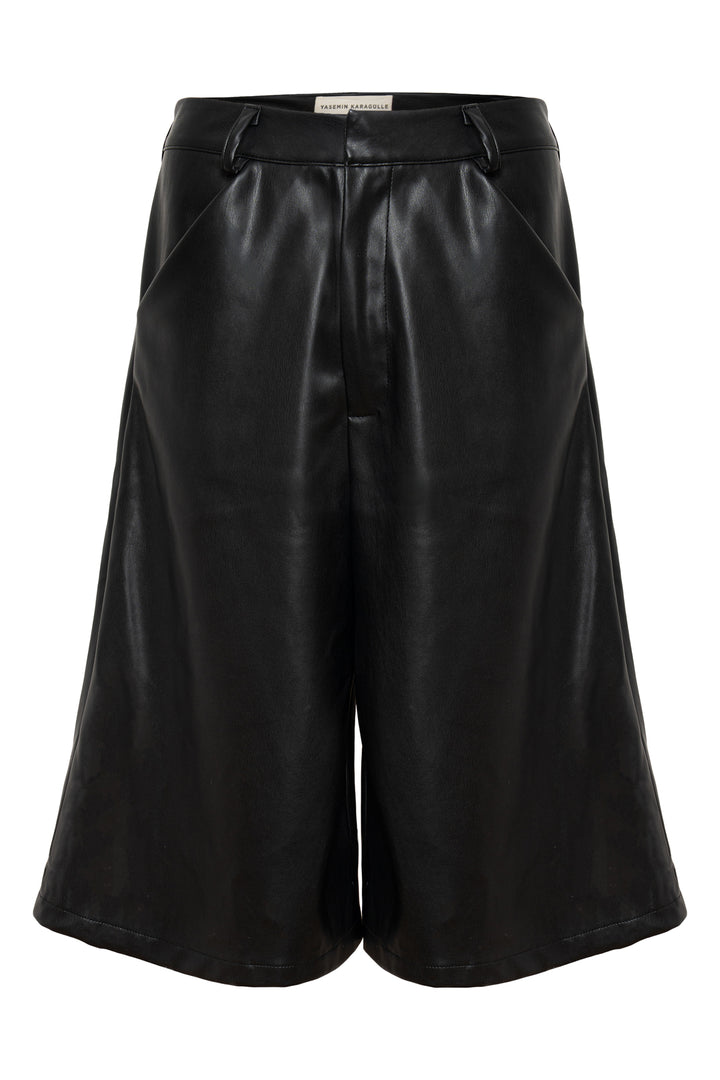 DEXTER BERMUDA SHORT - BLACK LEATHER