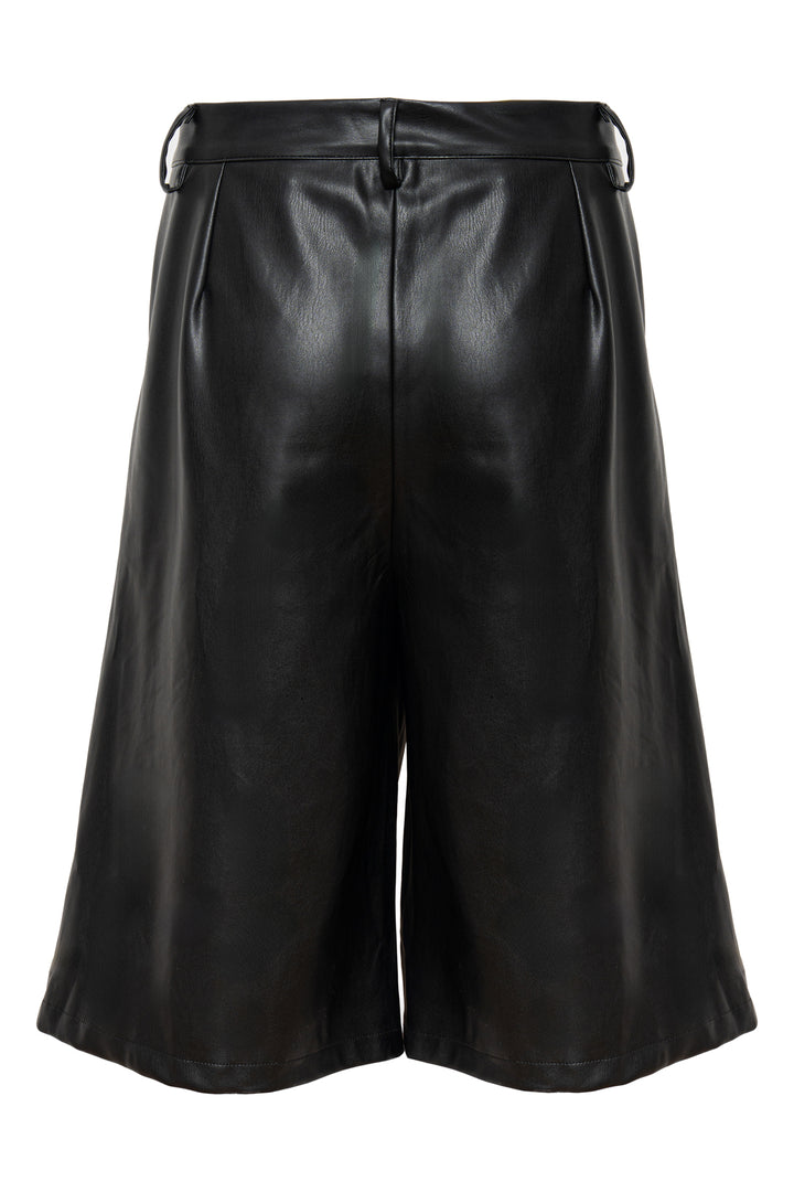 DEXTER BERMUDA SHORT - BLACK LEATHER